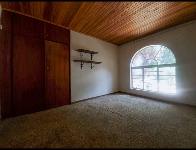 4 BEDROOM HOUSE FOR SALE IN VAALPARK